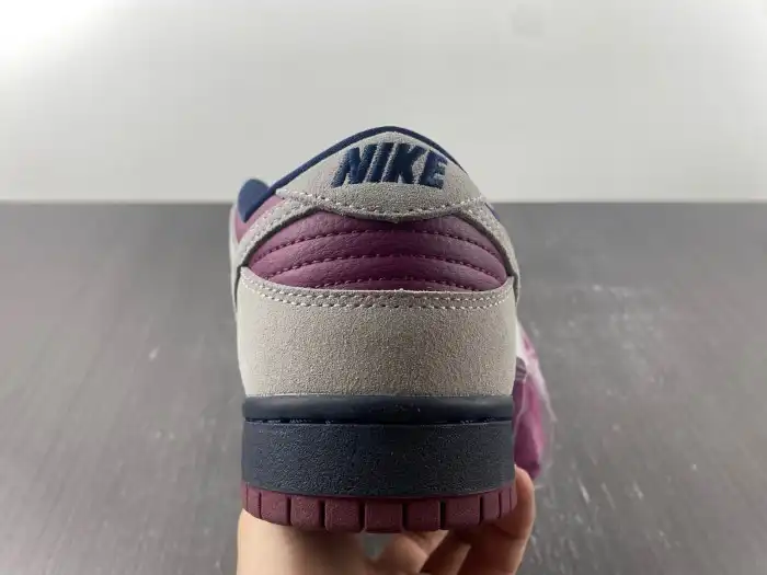 Cheap EP Nike SB Dunk Low Atmosphere Grey True Berry BQ6817-001 0125