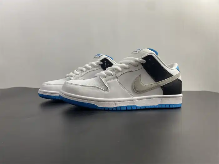 EP NIKE SB DUNK LOW LASER BLUE BQ6817-101 0125