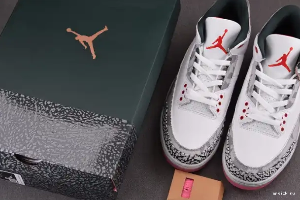 Rep EP Jordan 3 Wings Retro HM6993-100 0211