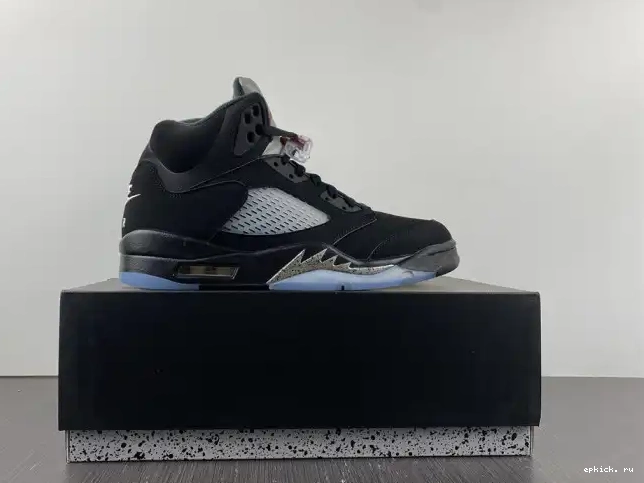 Rep EP Jordan 5 (2016) 845035-003 Black Metallic Retro 0208