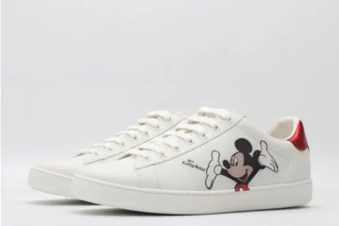 Rep EP DISNEY & GUCC 0202